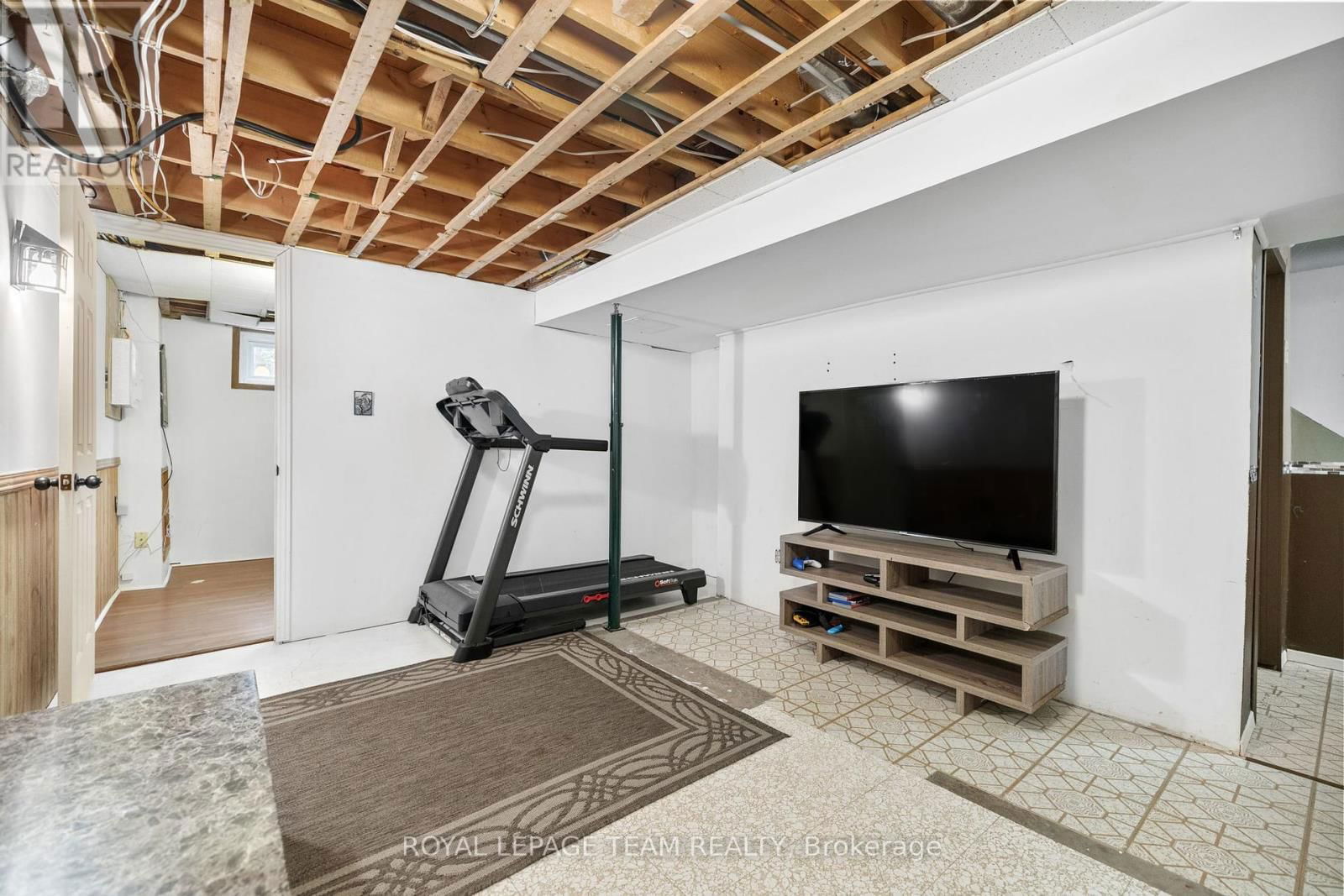 2245 ORIENT PARK DRIVE Image 29
