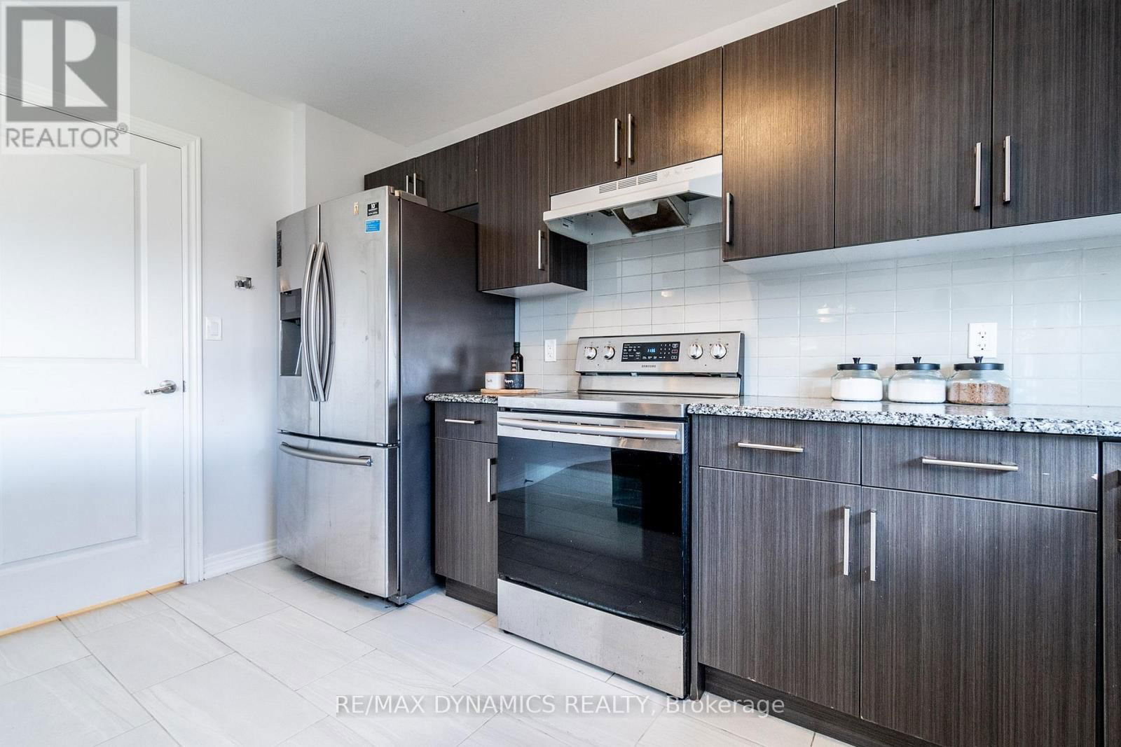 34 CROW STREET Image 11