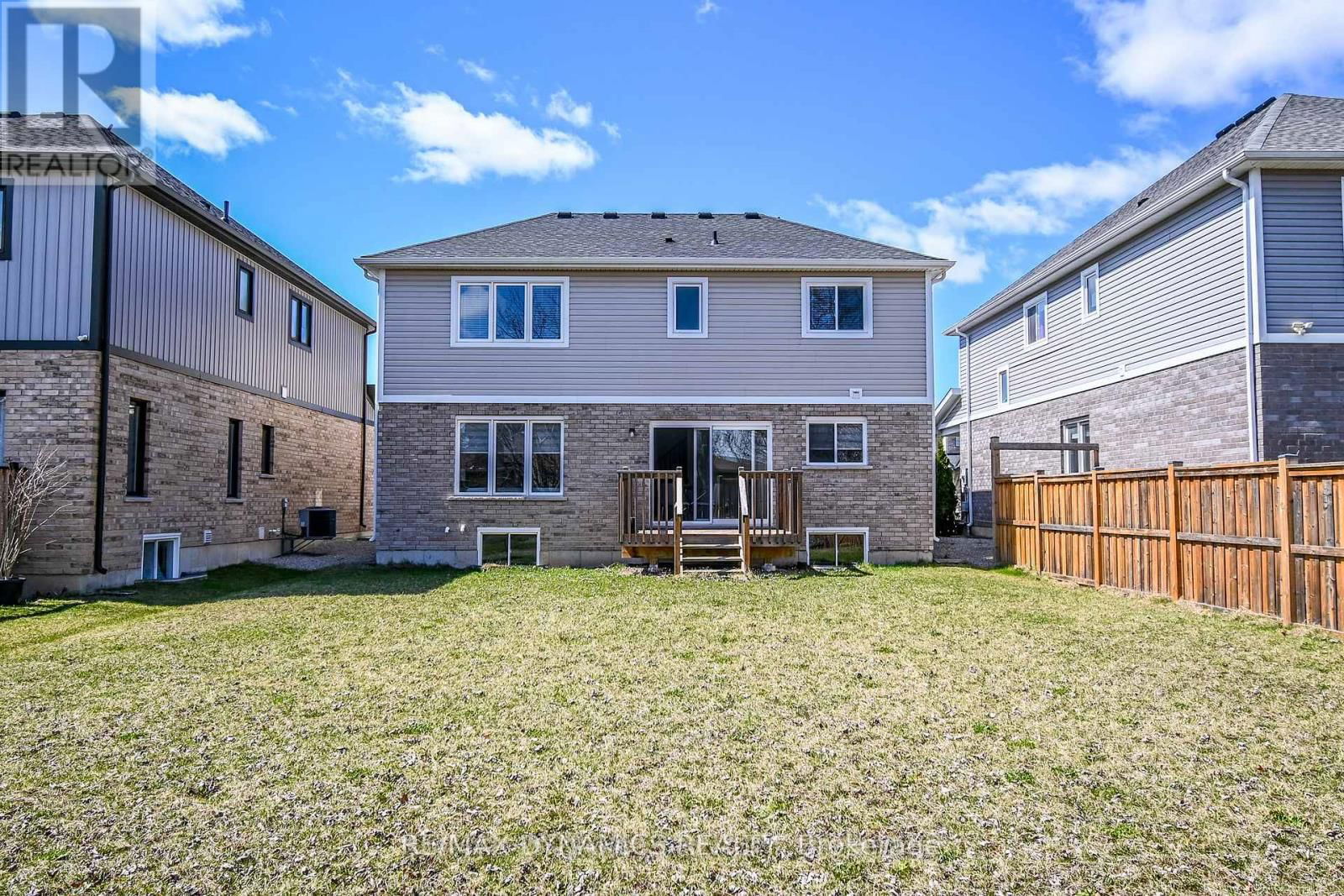 34 CROW STREET Image 31