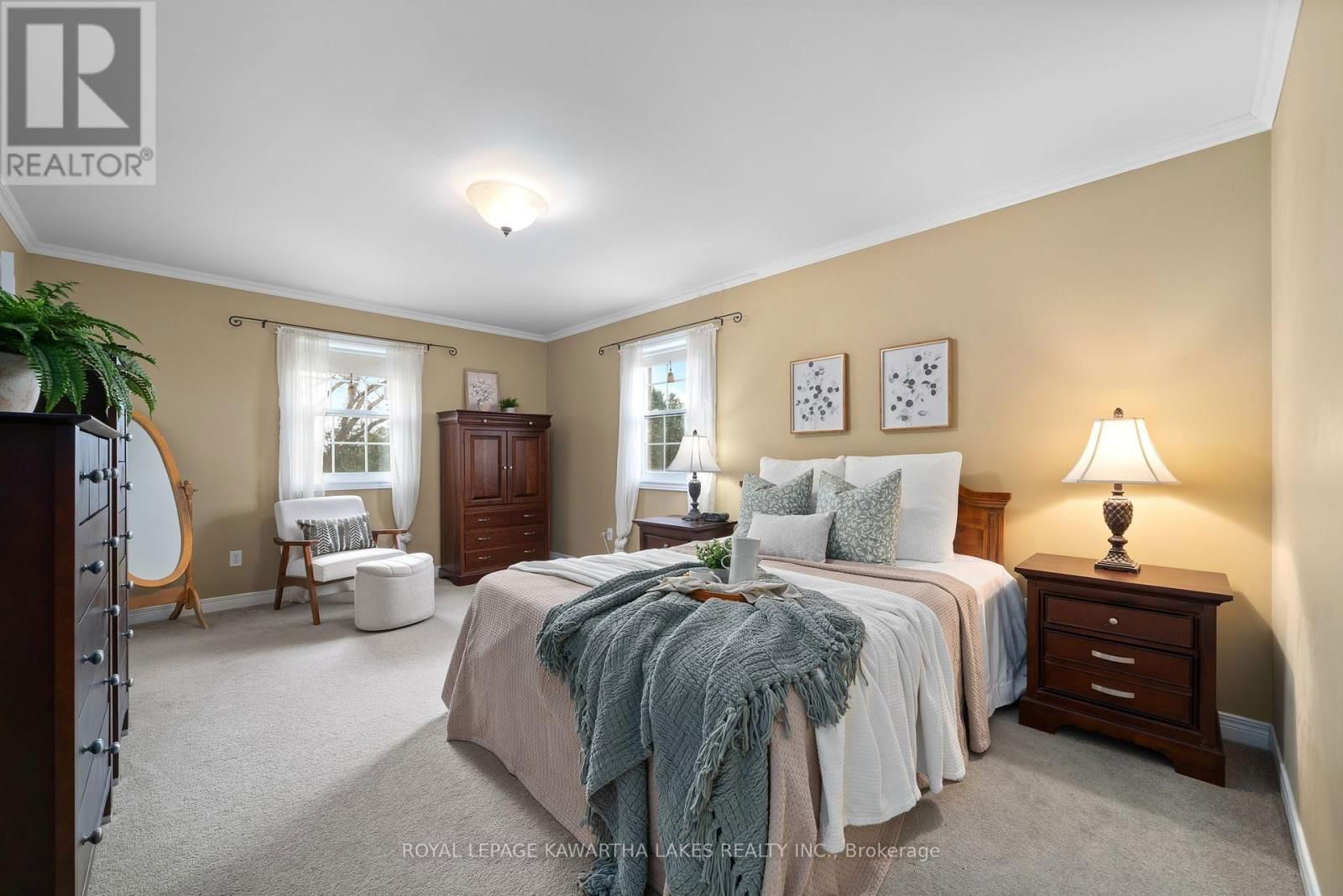 890 WOODVILLE ROAD Image 23