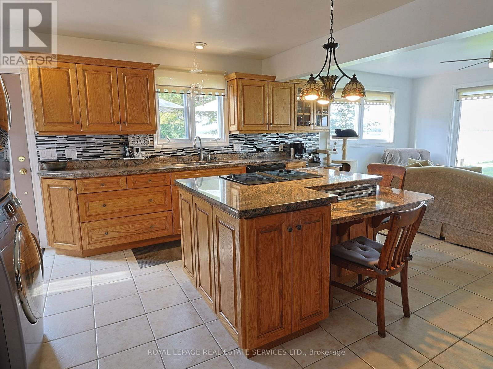 525 RIVERSIDE DRIVE Image 9