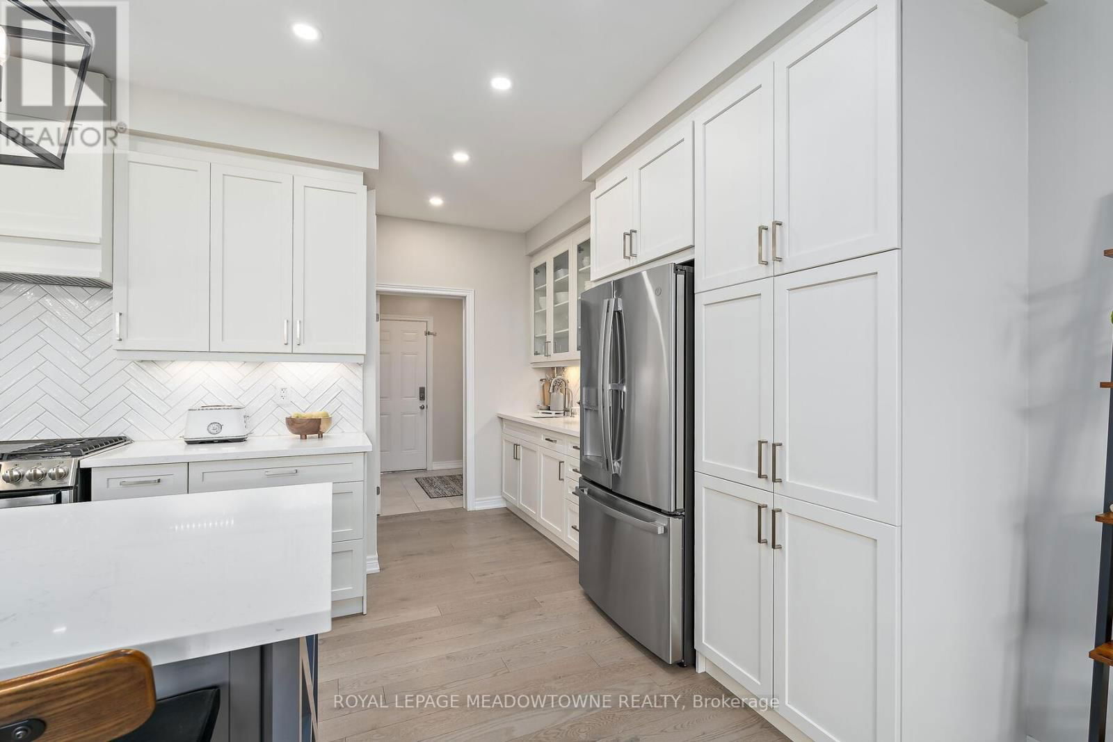134 TAYLOR AVENUE Image 11