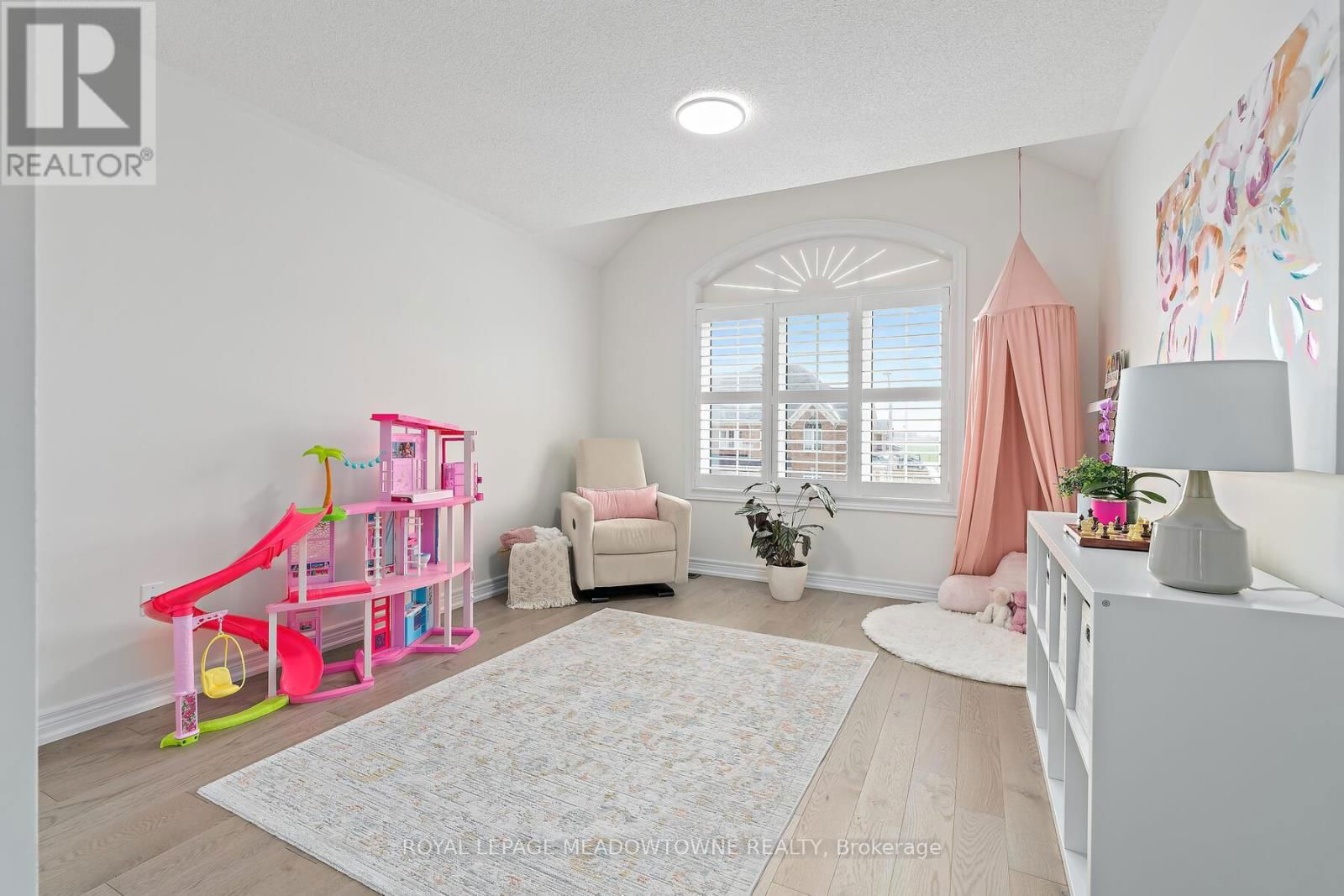 134 TAYLOR AVENUE Image 32