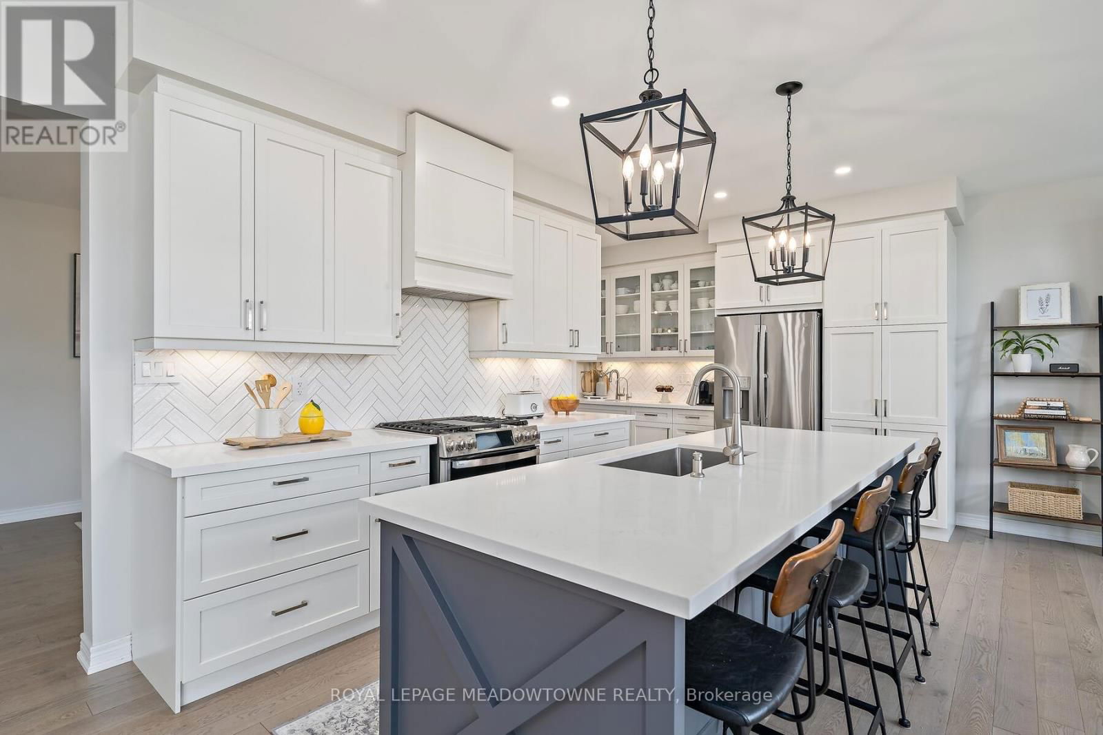 134 TAYLOR AVENUE Image 6