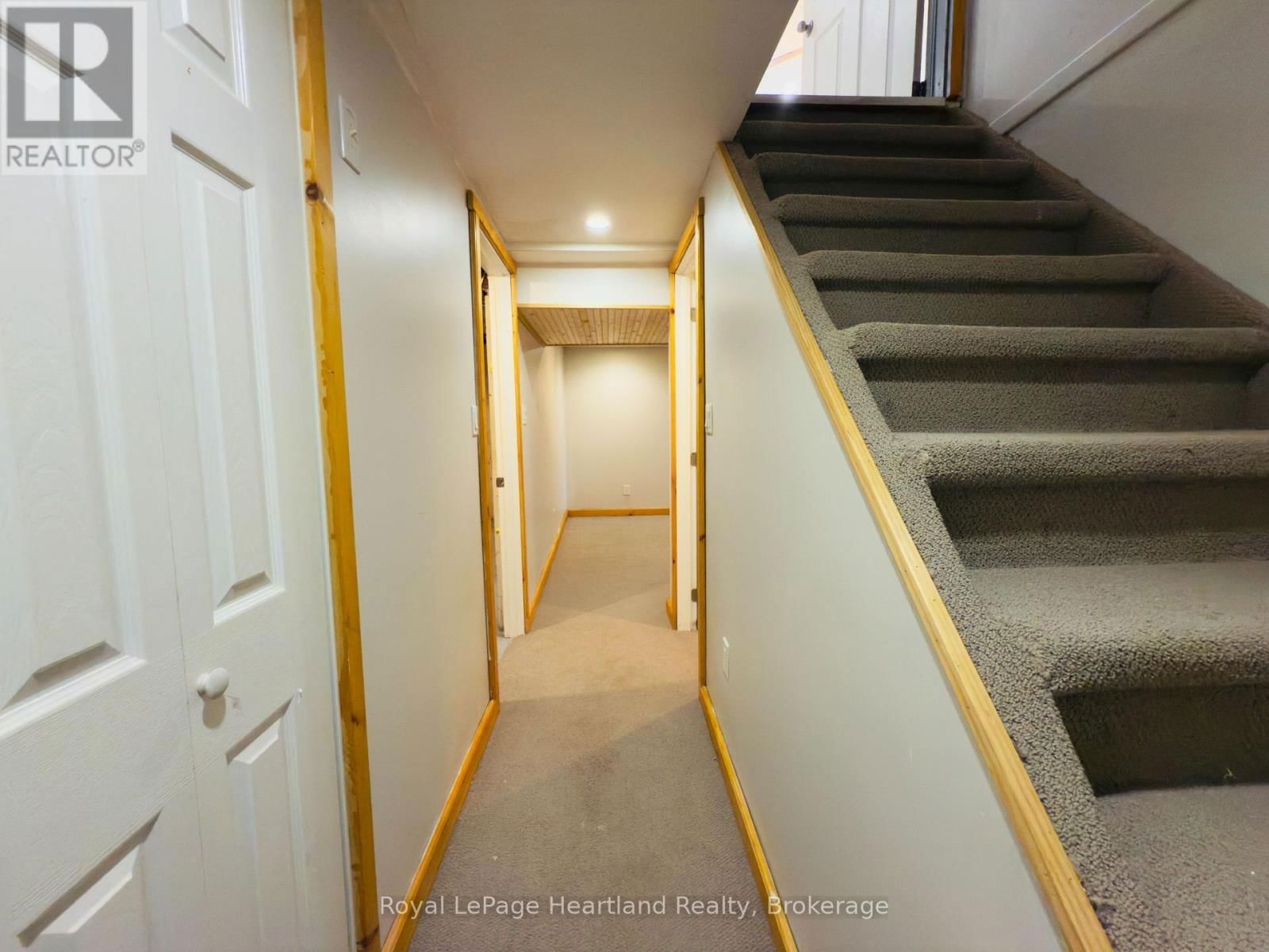 32 REGINA ROAD Image 13