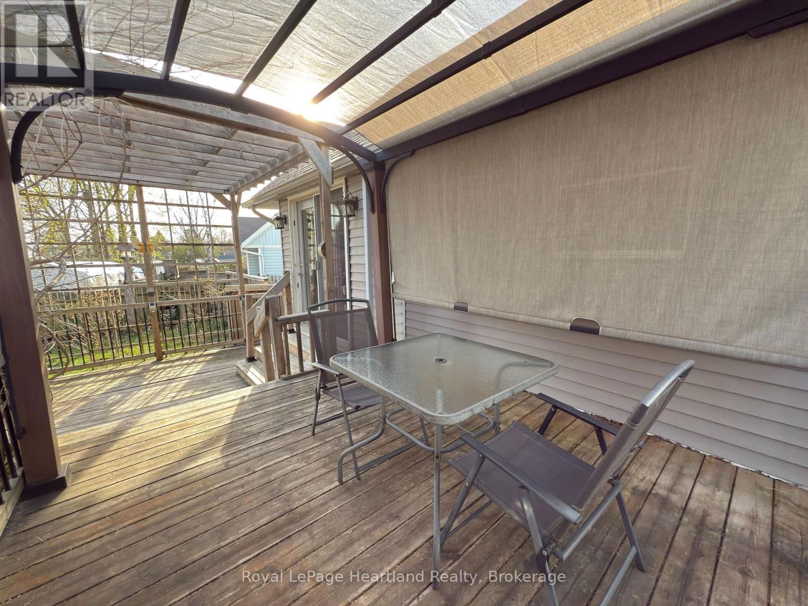 32 REGINA ROAD Image 28