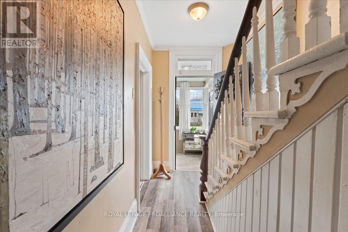 108 INKERMAN STREET Image 12