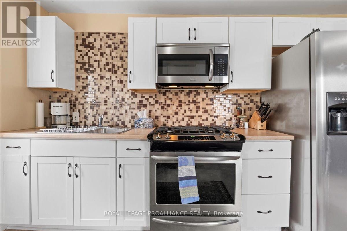 108 INKERMAN STREET Image 18