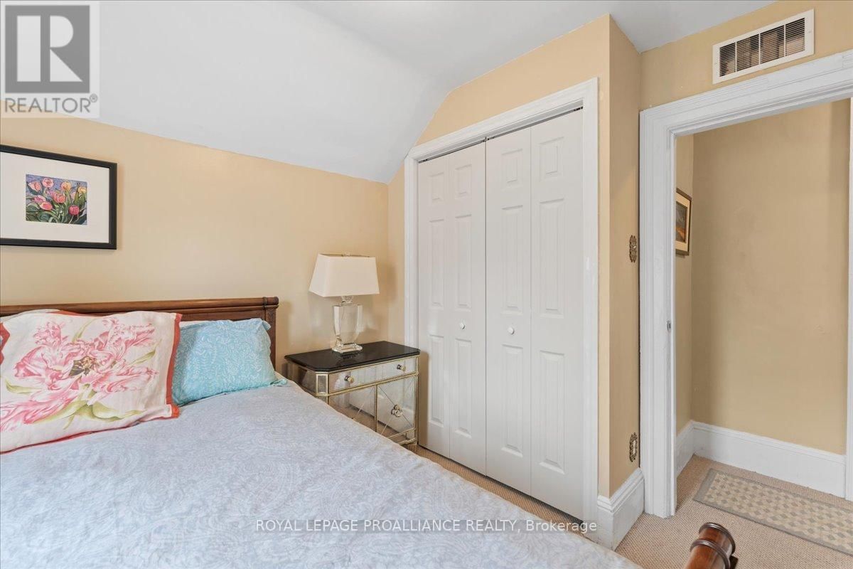 108 INKERMAN STREET Image 29