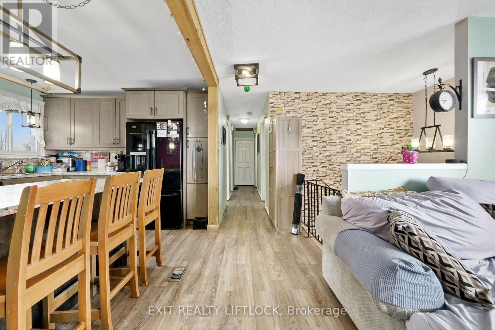 1688 TARA ROAD Image 11