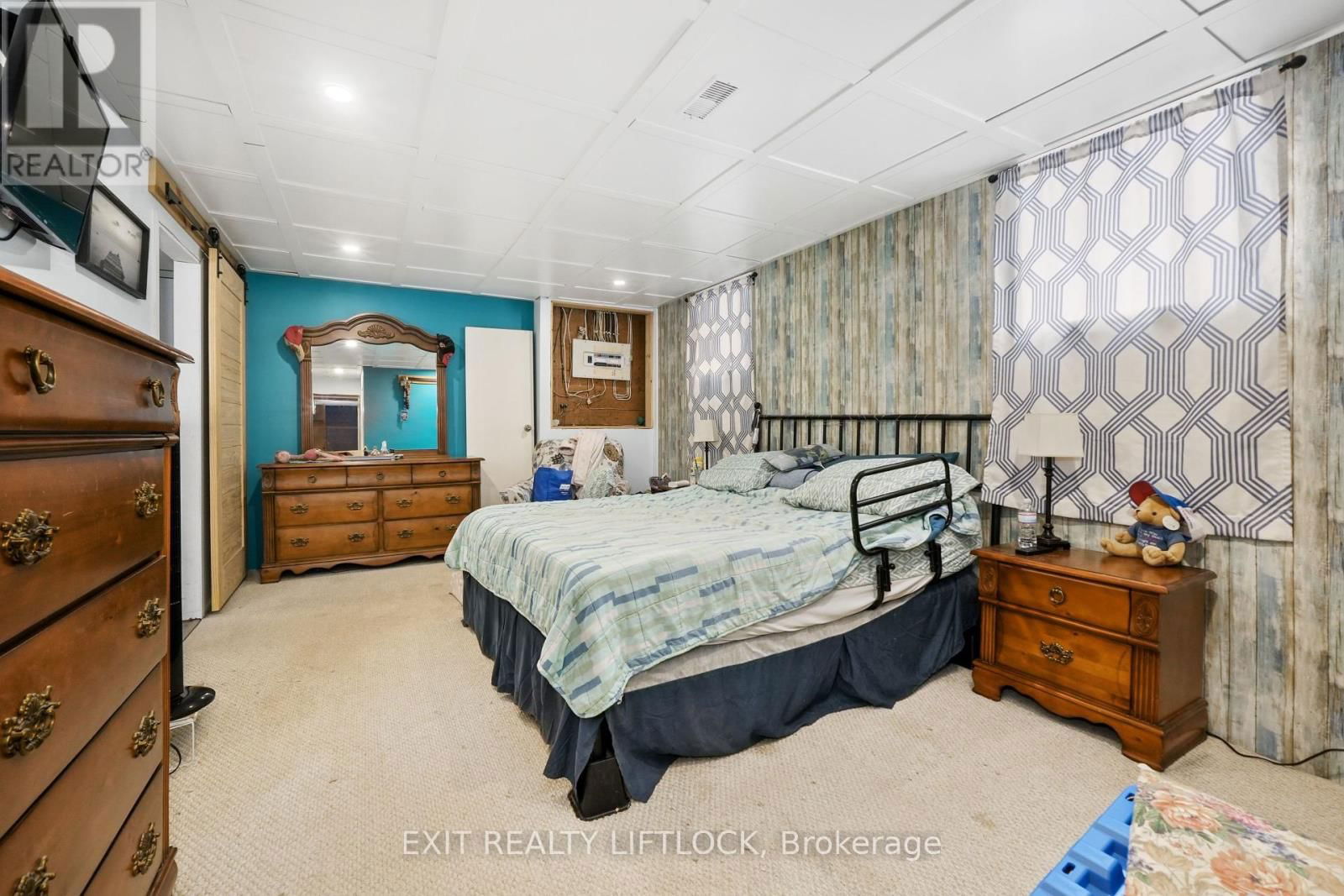1688 TARA ROAD Image 20