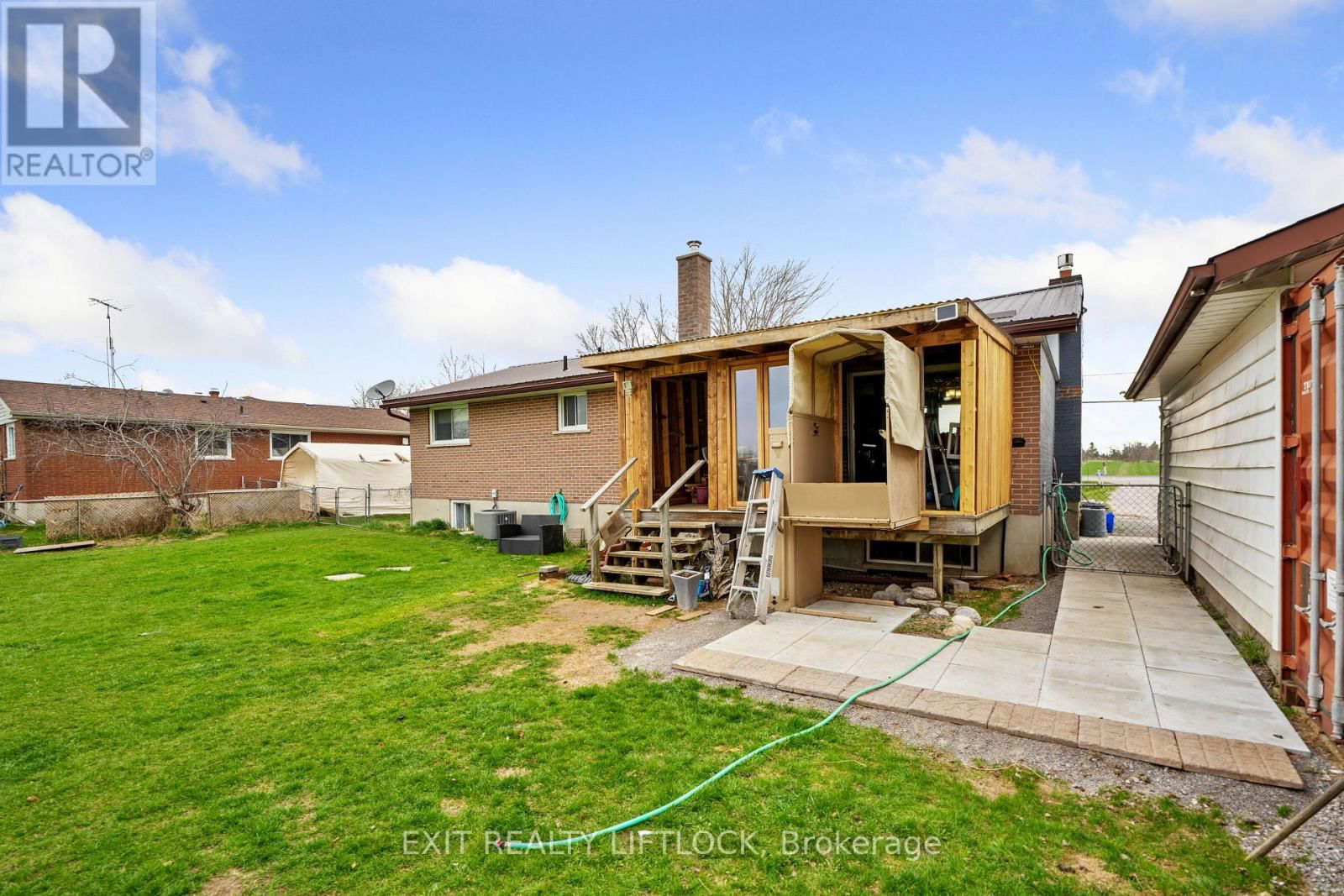 1688 TARA ROAD Image 32