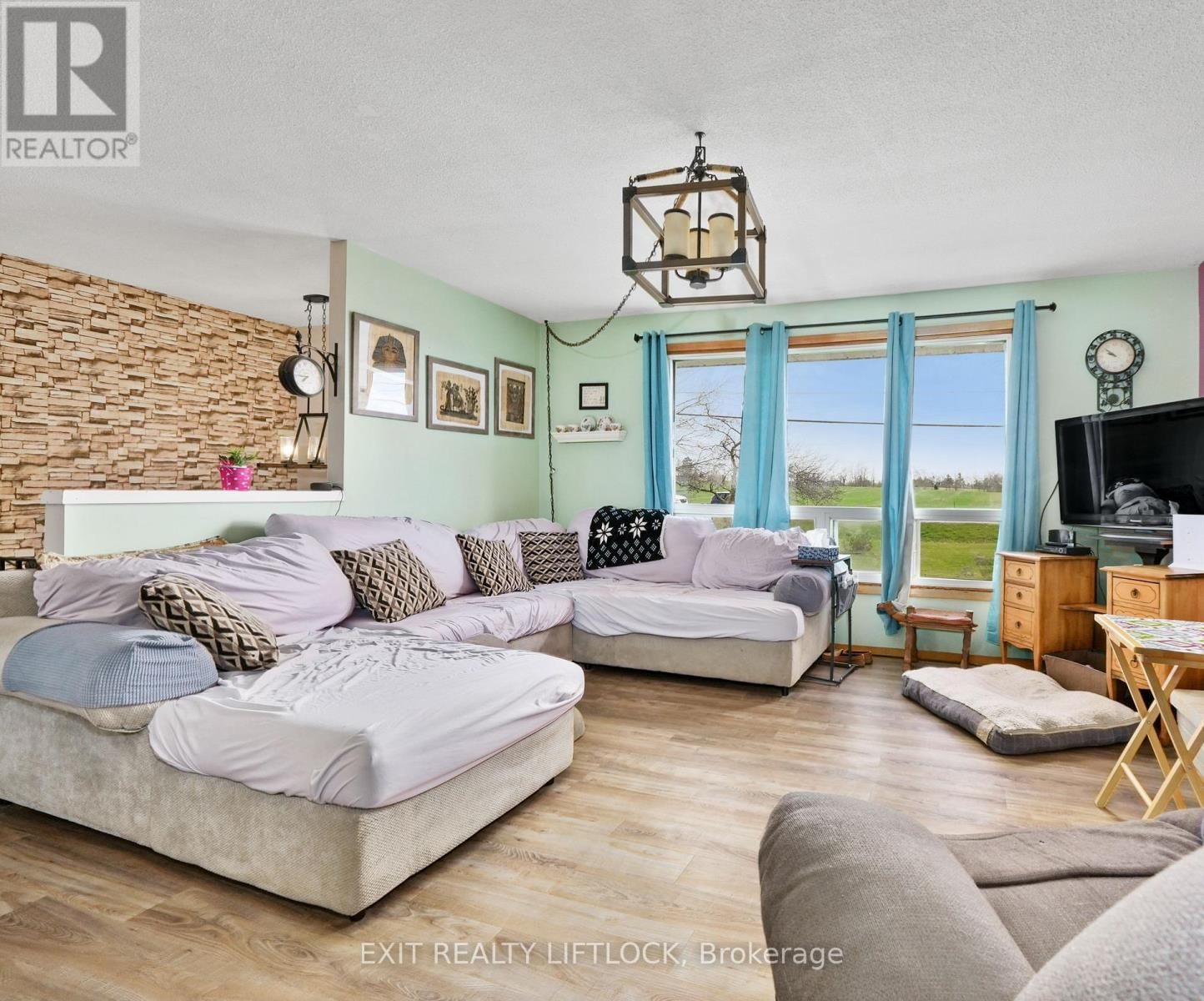 1688 TARA ROAD Image 8