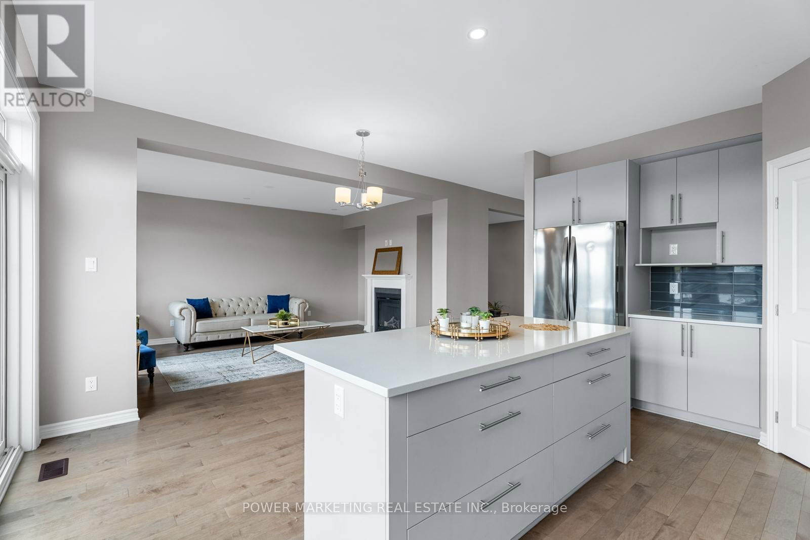 848 SNOWDROP CRESCENT Image 18