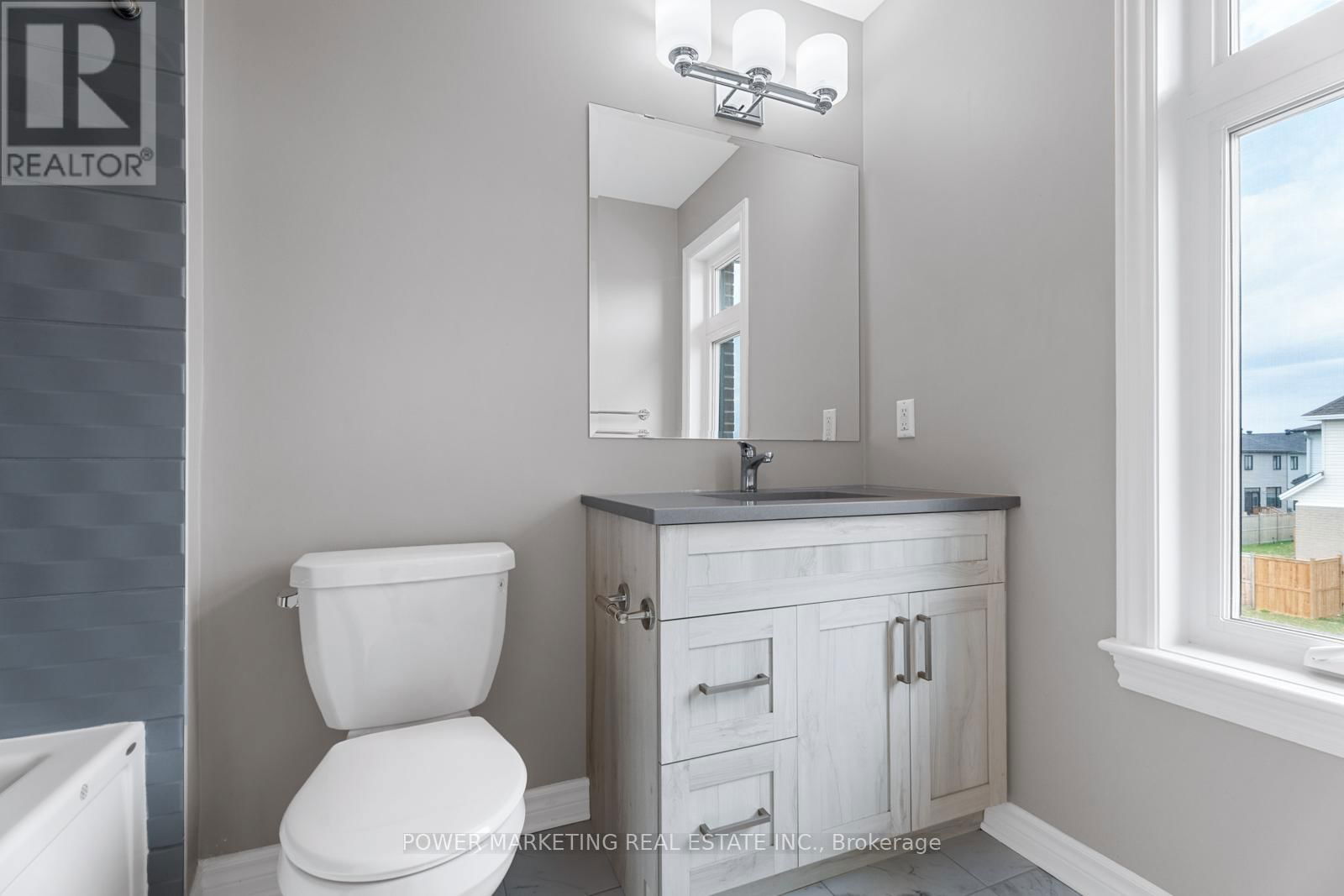 848 SNOWDROP CRESCENT Image 30