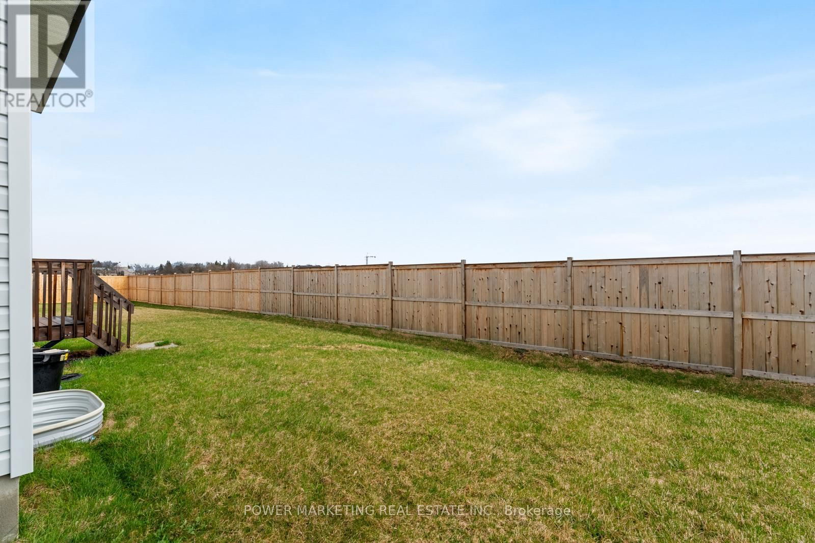 848 SNOWDROP CRESCENT Image 35