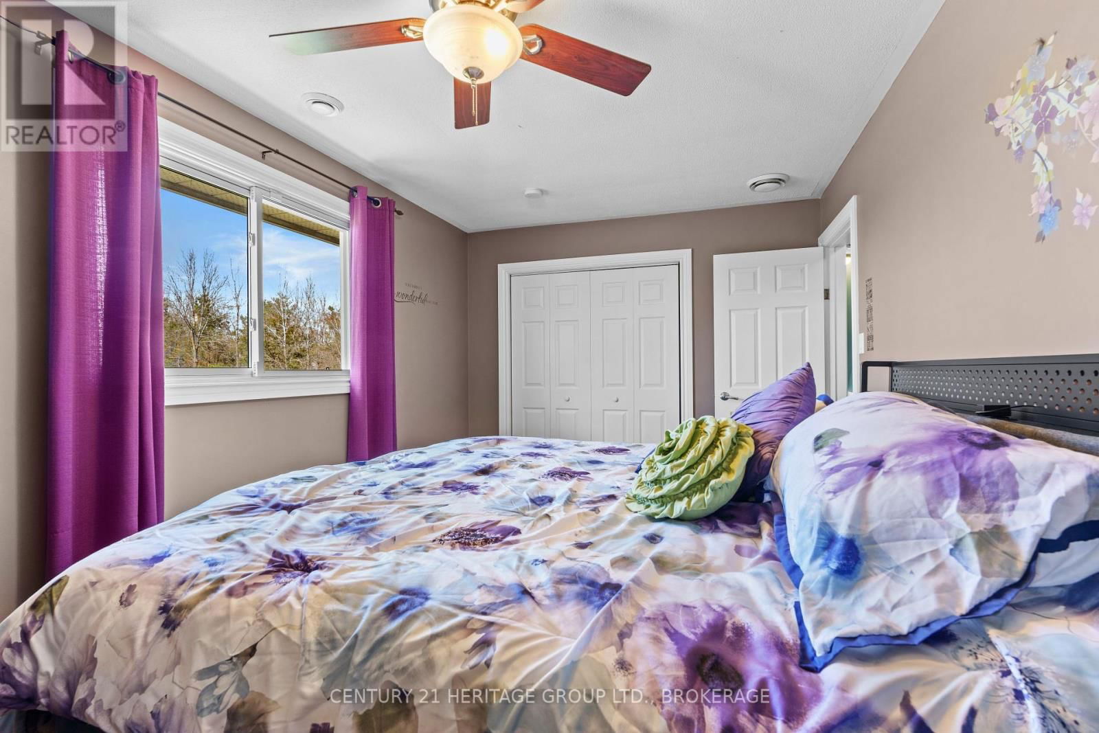 415 SHANE STREET Image 16