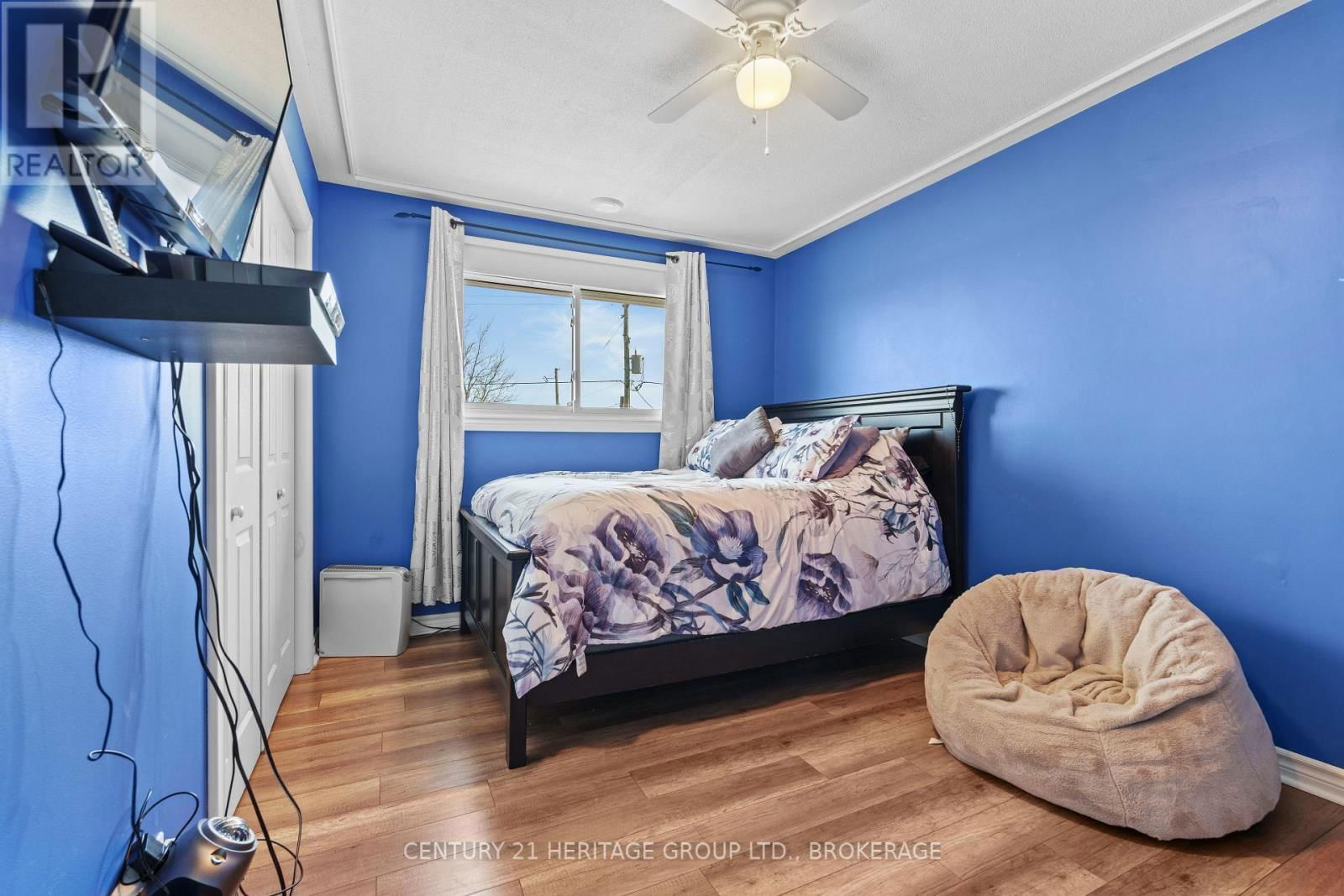 415 SHANE STREET Image 18