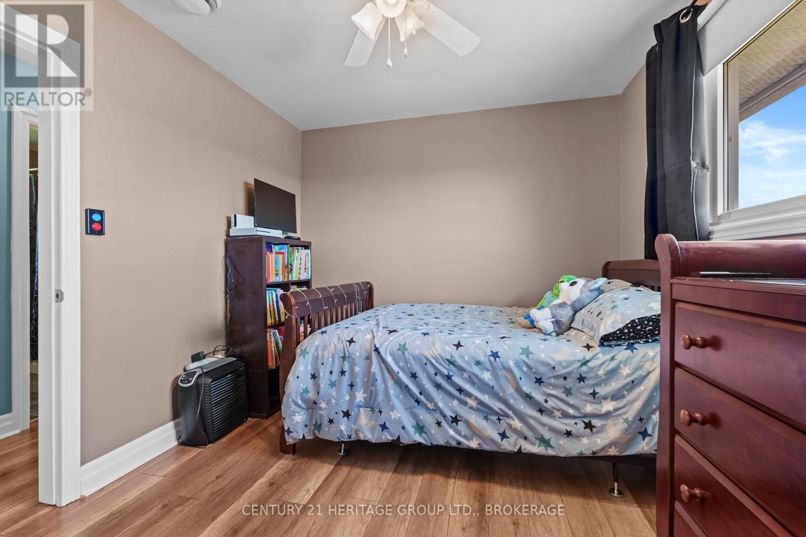 415 SHANE STREET Image 21