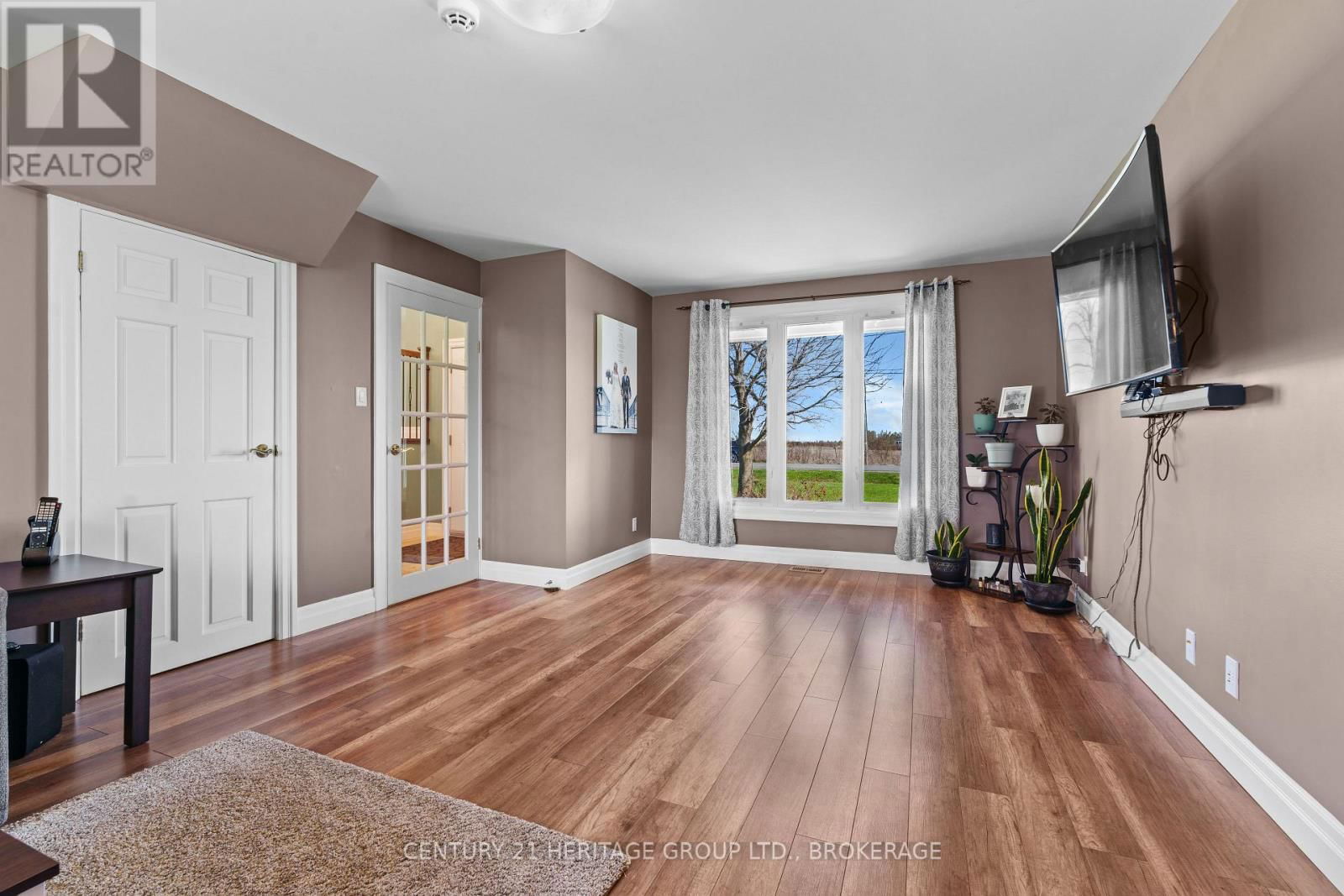 415 SHANE STREET Image 24