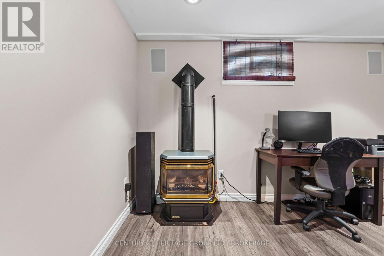 415 SHANE STREET Image 43