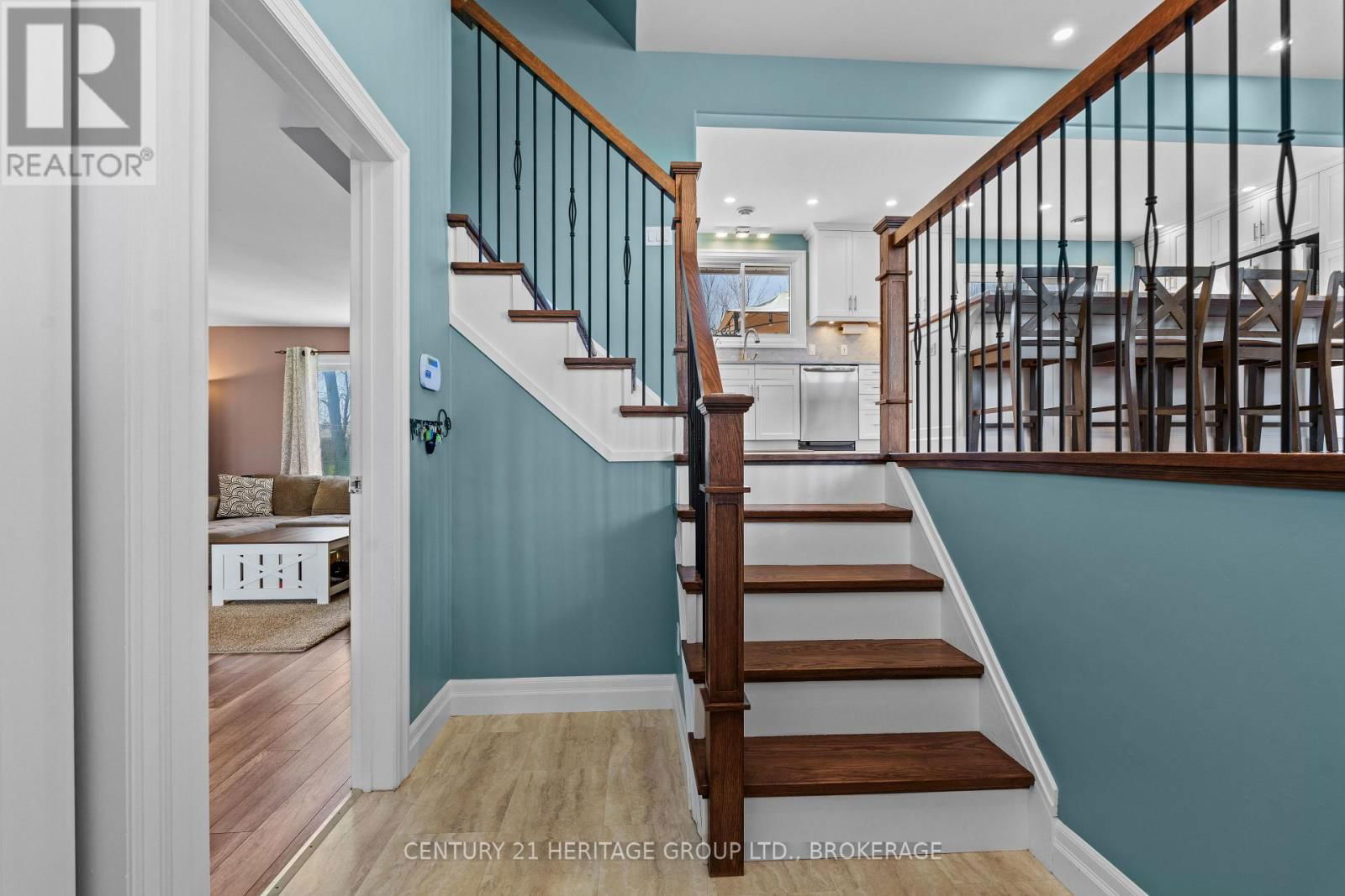 415 SHANE STREET Image 6