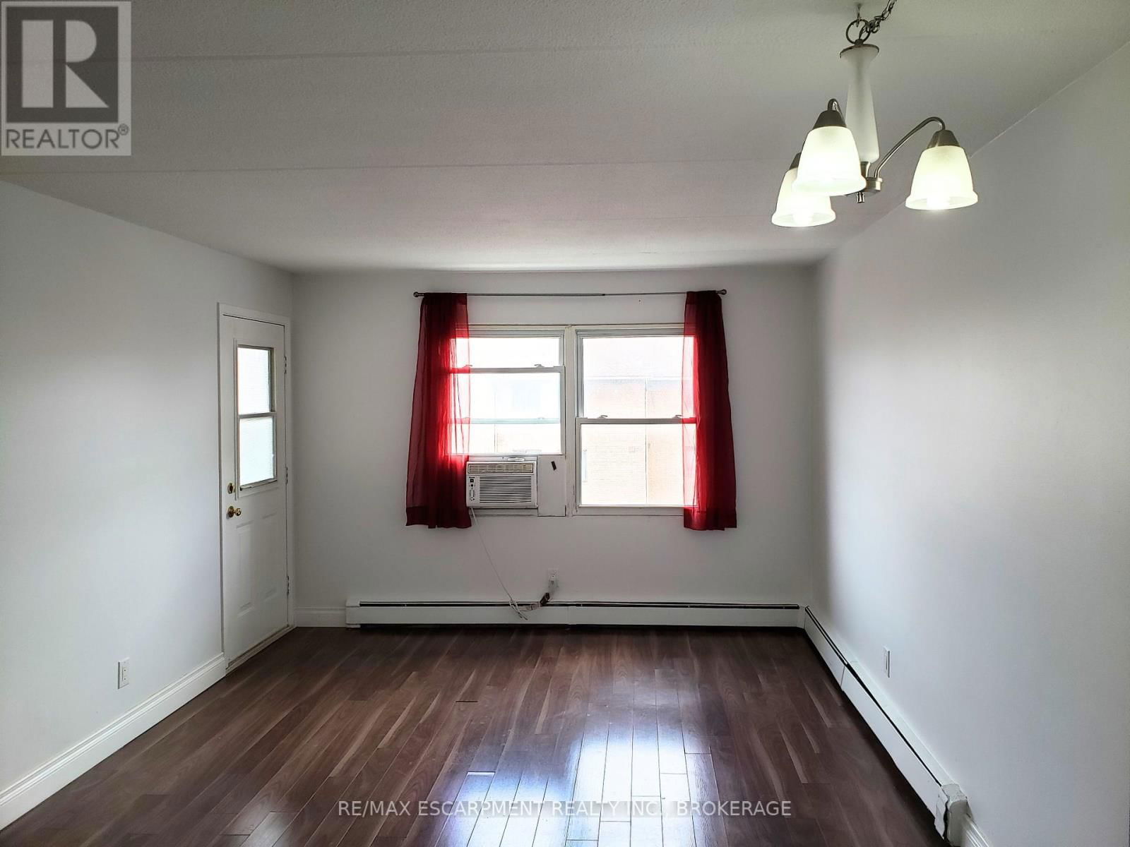 206 - 41 RYKERT STREET Image 10