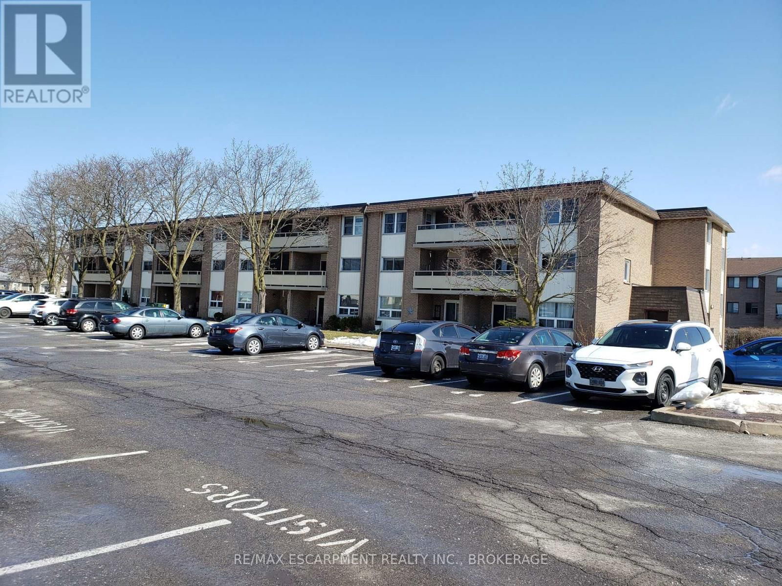 206 - 41 RYKERT STREET Image 13
