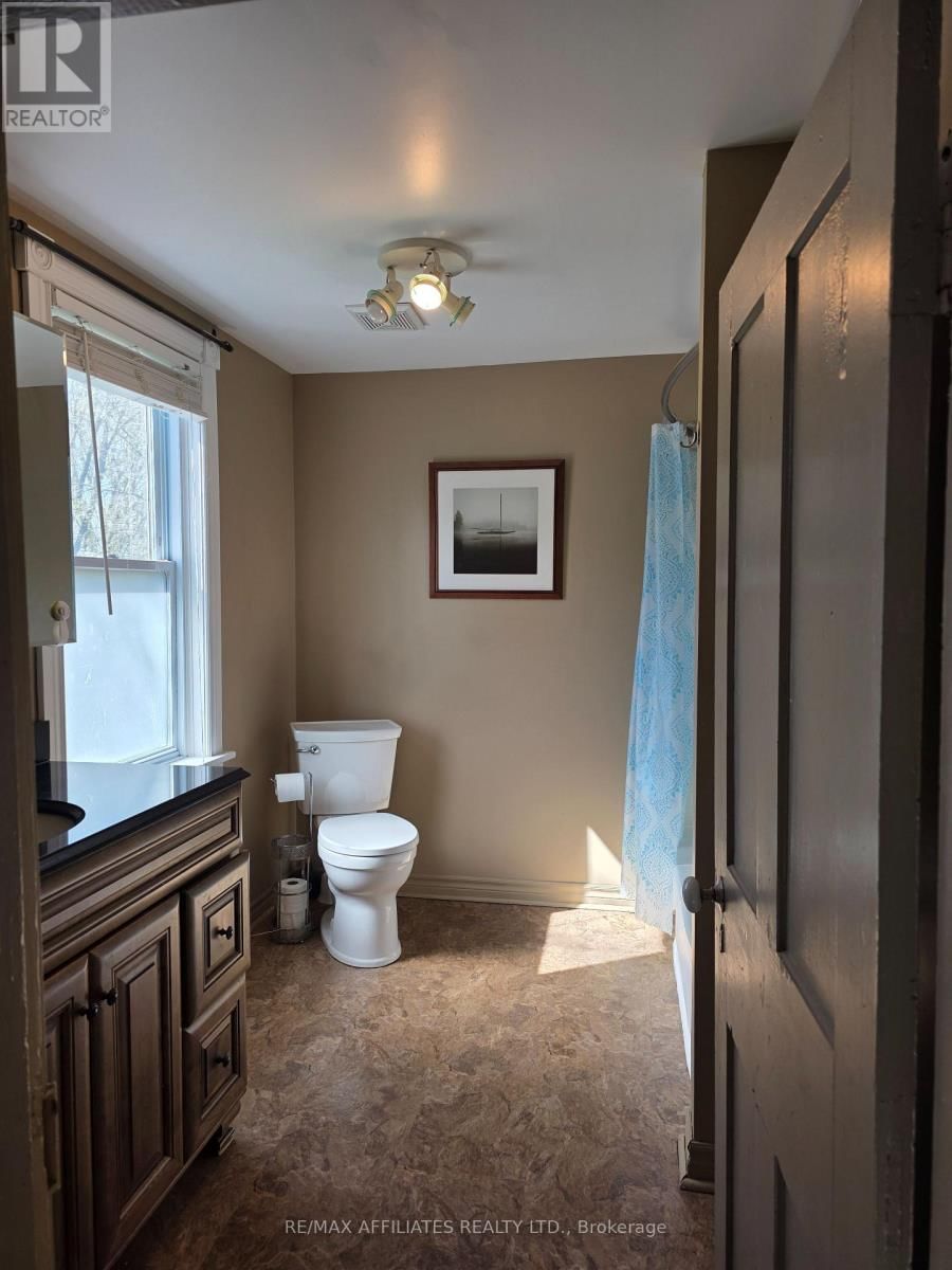 2 ISAAC STREET Image 22