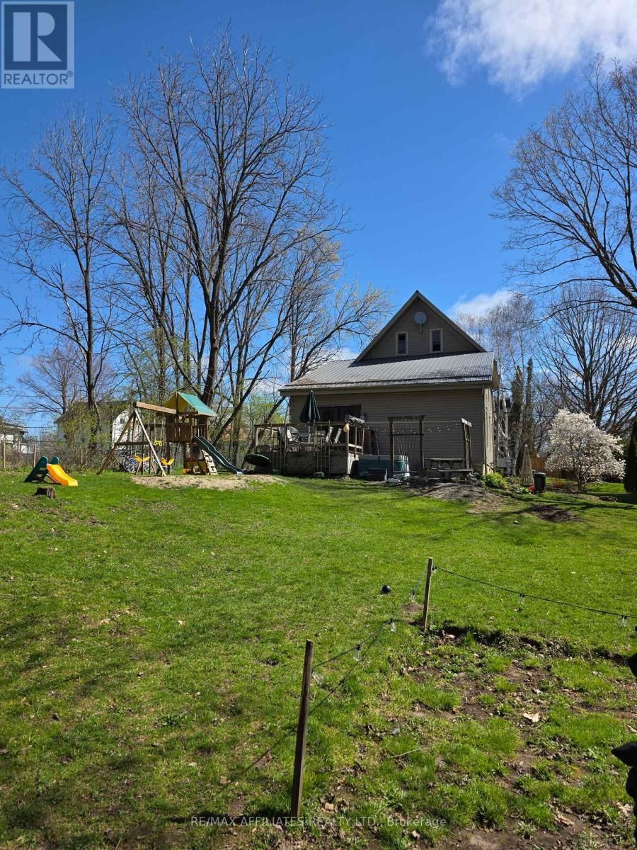 2 ISAAC STREET Image 36