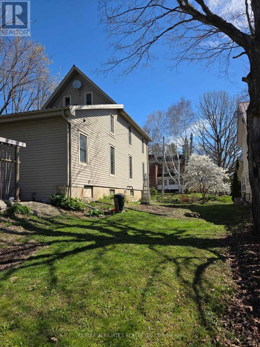 2 ISAAC STREET Image 40