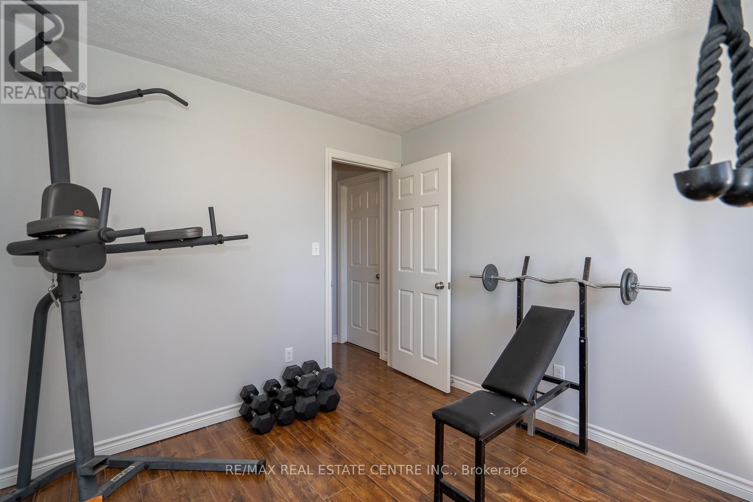 405 MINNIE STREET Image 28
