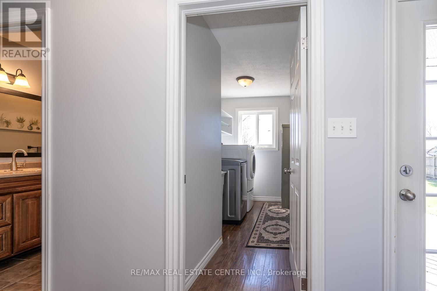 405 MINNIE STREET Image 29