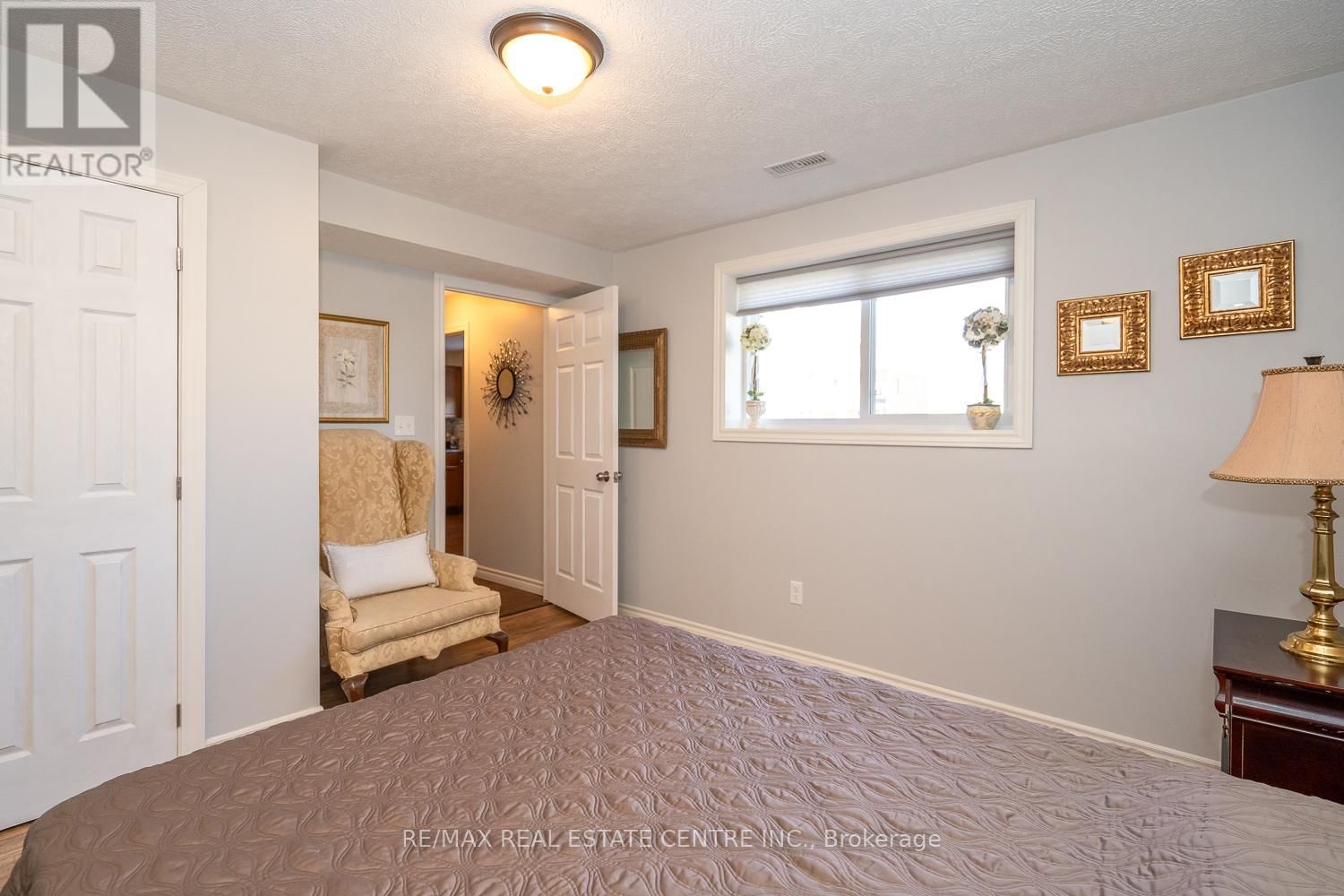 405 MINNIE STREET Image 41