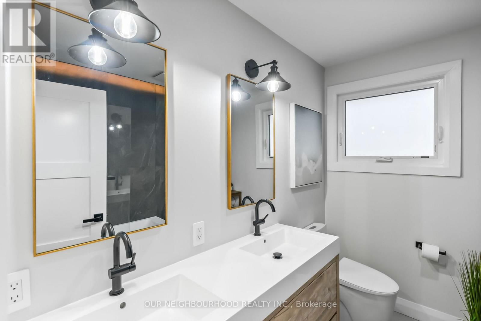 194 SNUG HARBOUR ROAD Image 17