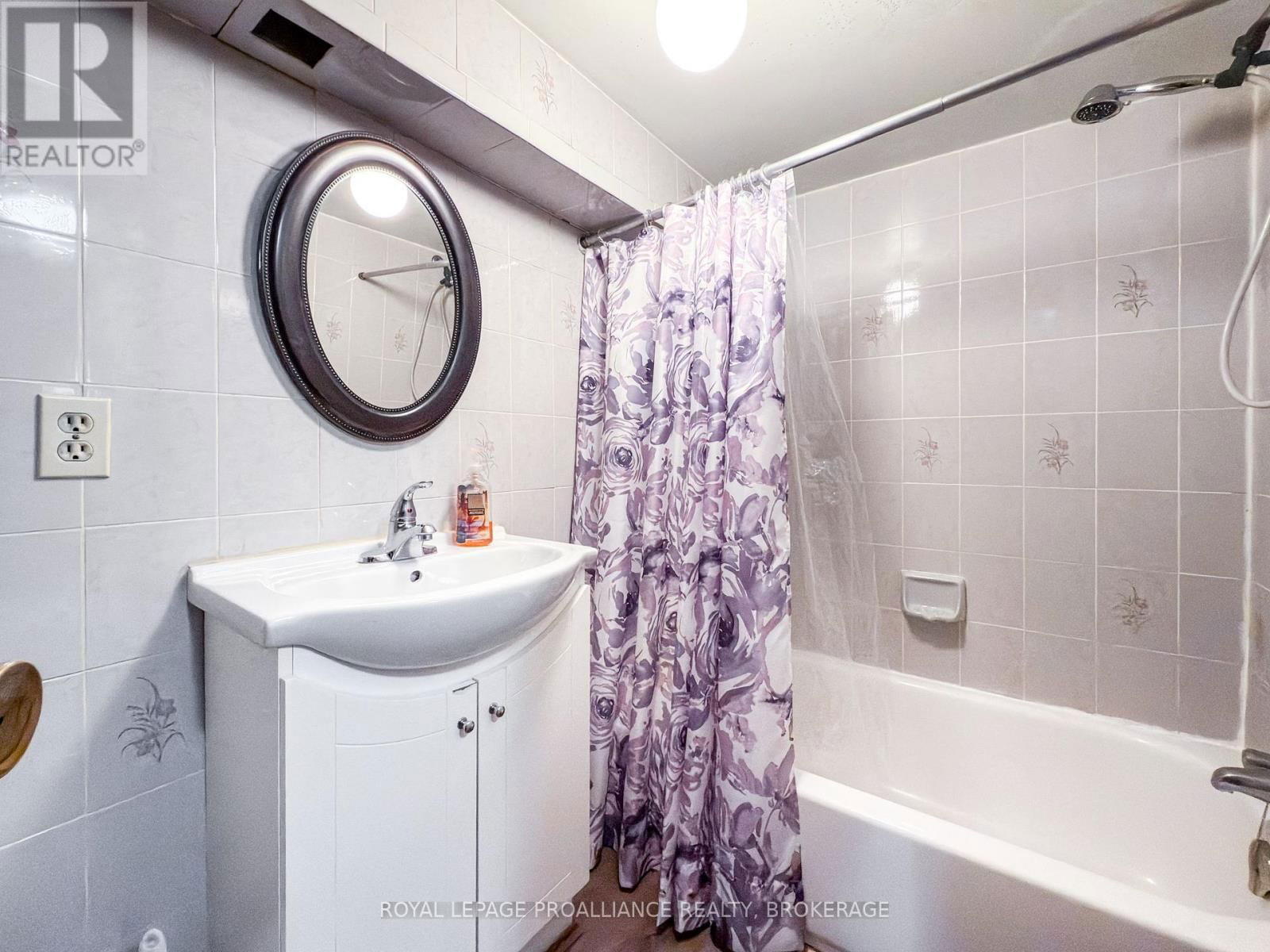 58 JOSEPH STREET Image 22