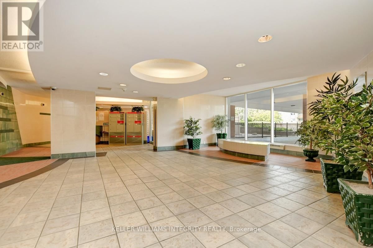 206 - 2000 JASMINE CRESCENT Image 32