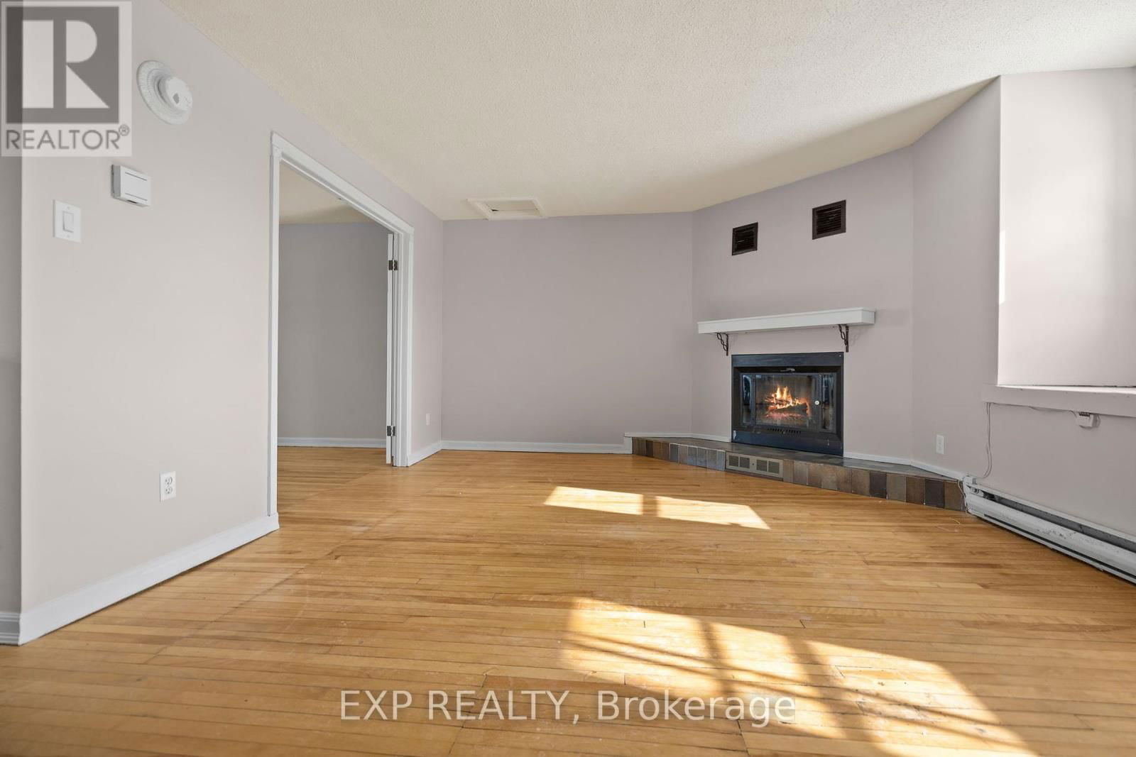196 OSGOODE STREET Image 10