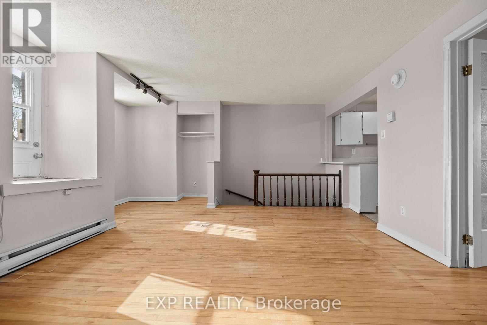 196 OSGOODE STREET Image 6