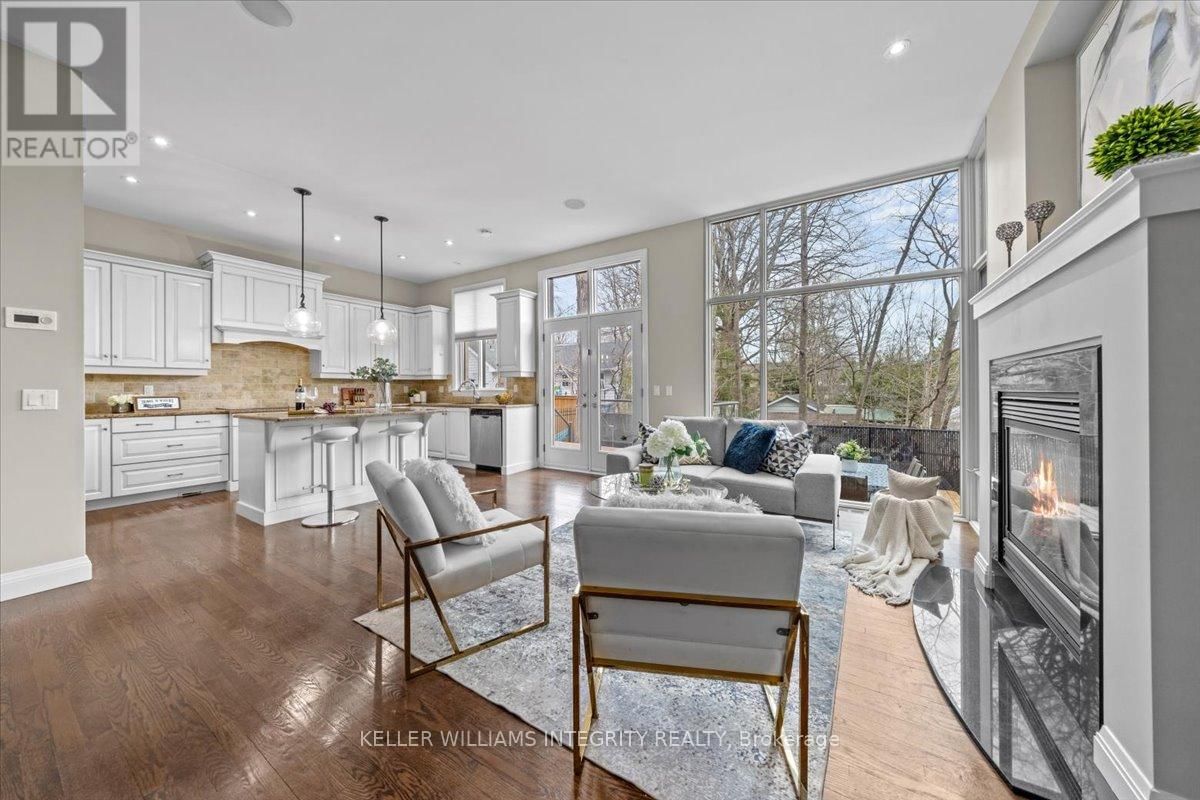 105 BLACK MAPLE Image 10