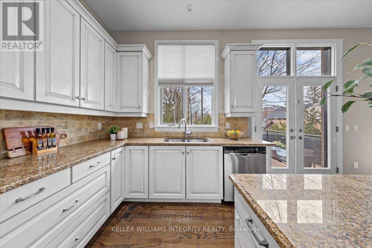 105 BLACK MAPLE Image 15