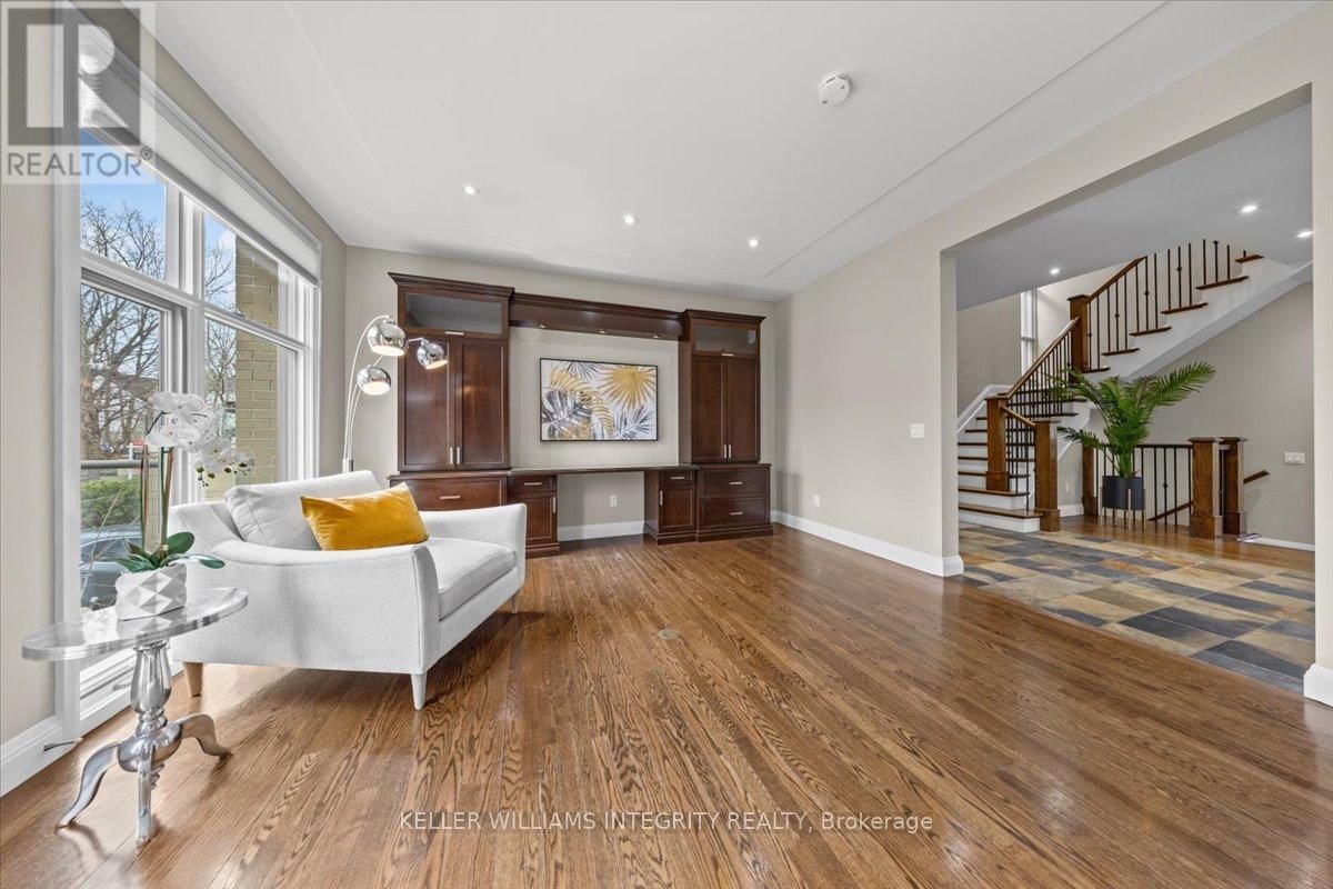 105 BLACK MAPLE Image 20