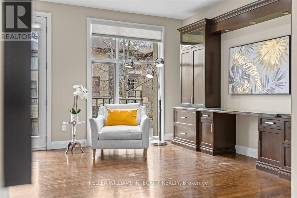 105 BLACK MAPLE Image 23
