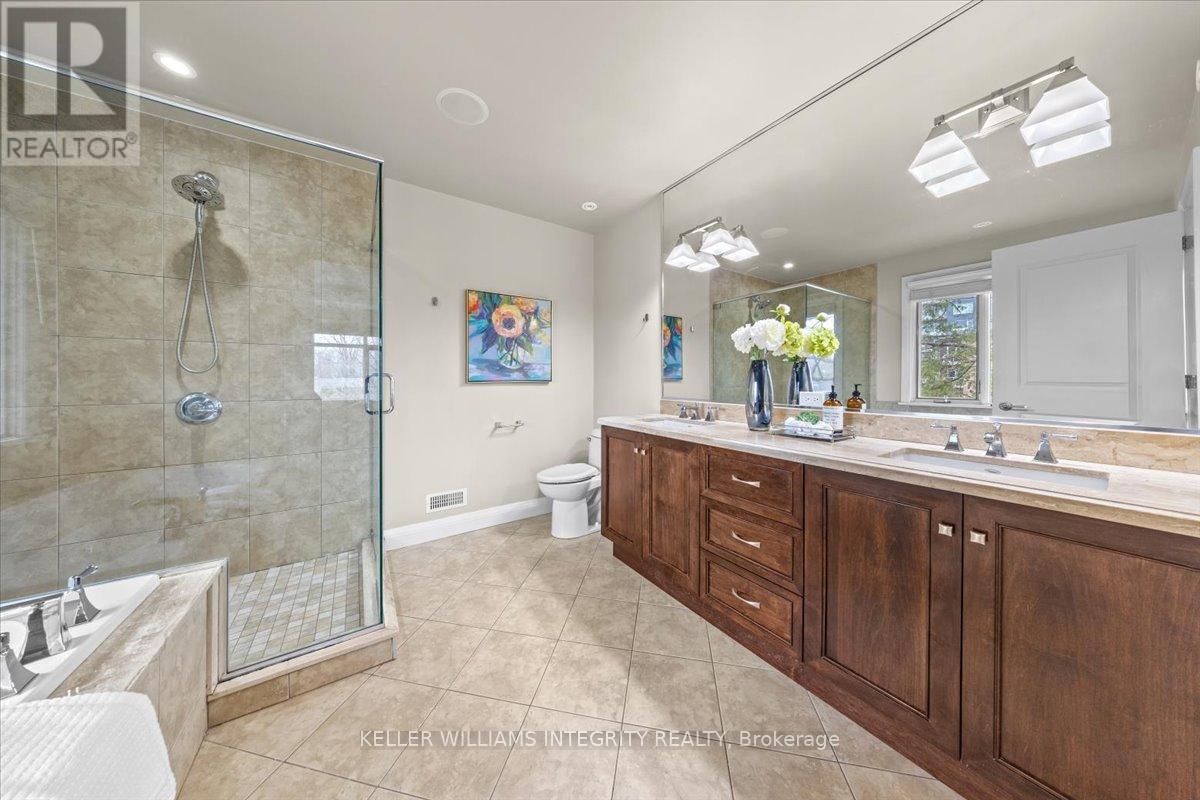 105 BLACK MAPLE Image 32
