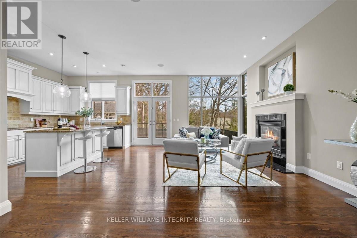 105 BLACK MAPLE Image 8