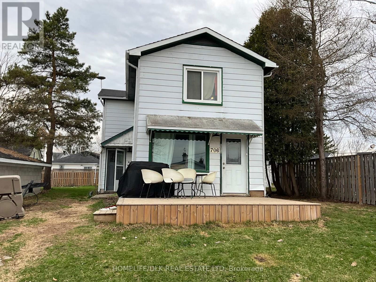 706 BENSON STREET Image 10