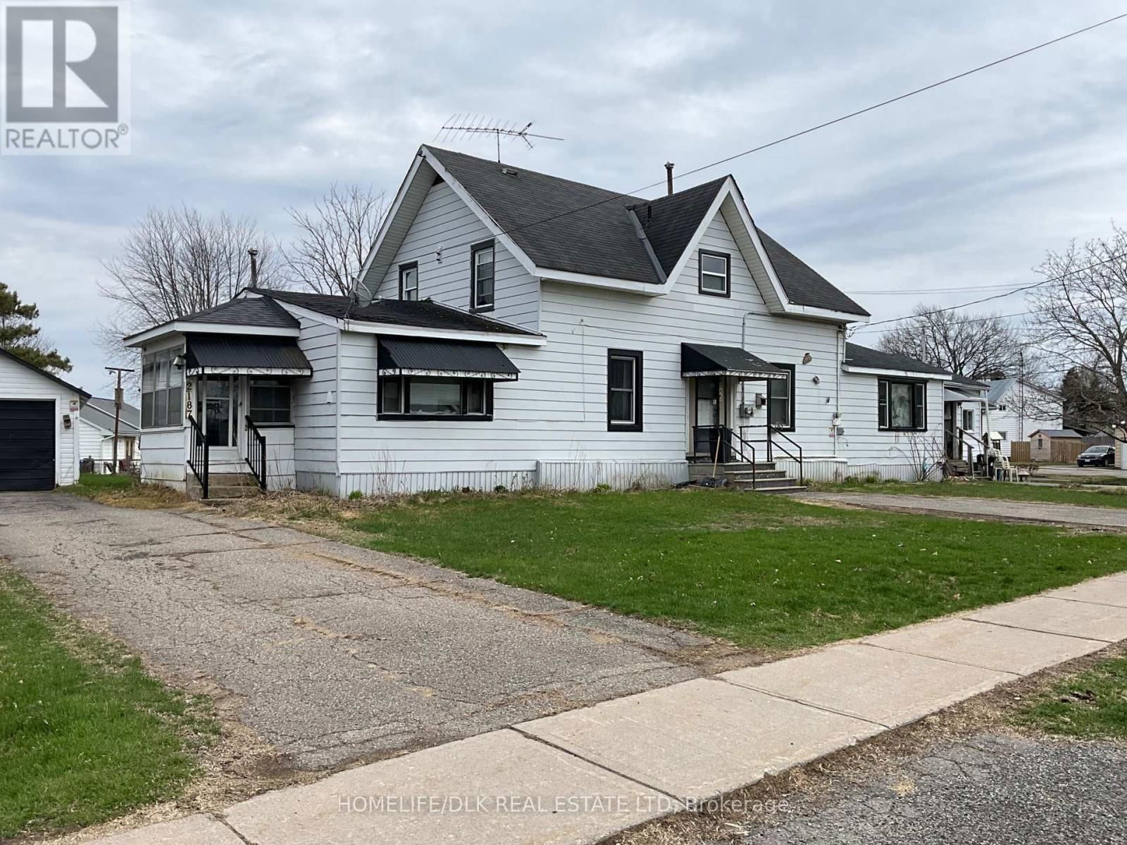 706 BENSON STREET Image 3