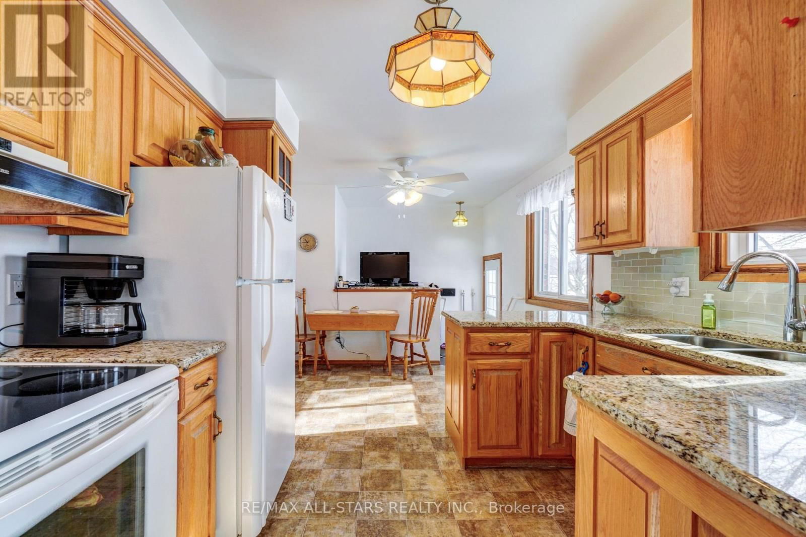 922 COTTINGHAM ROAD Image 15
