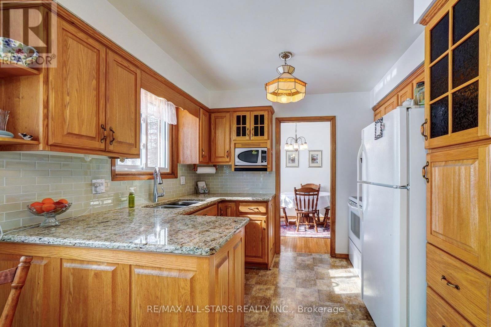 922 COTTINGHAM ROAD Image 16