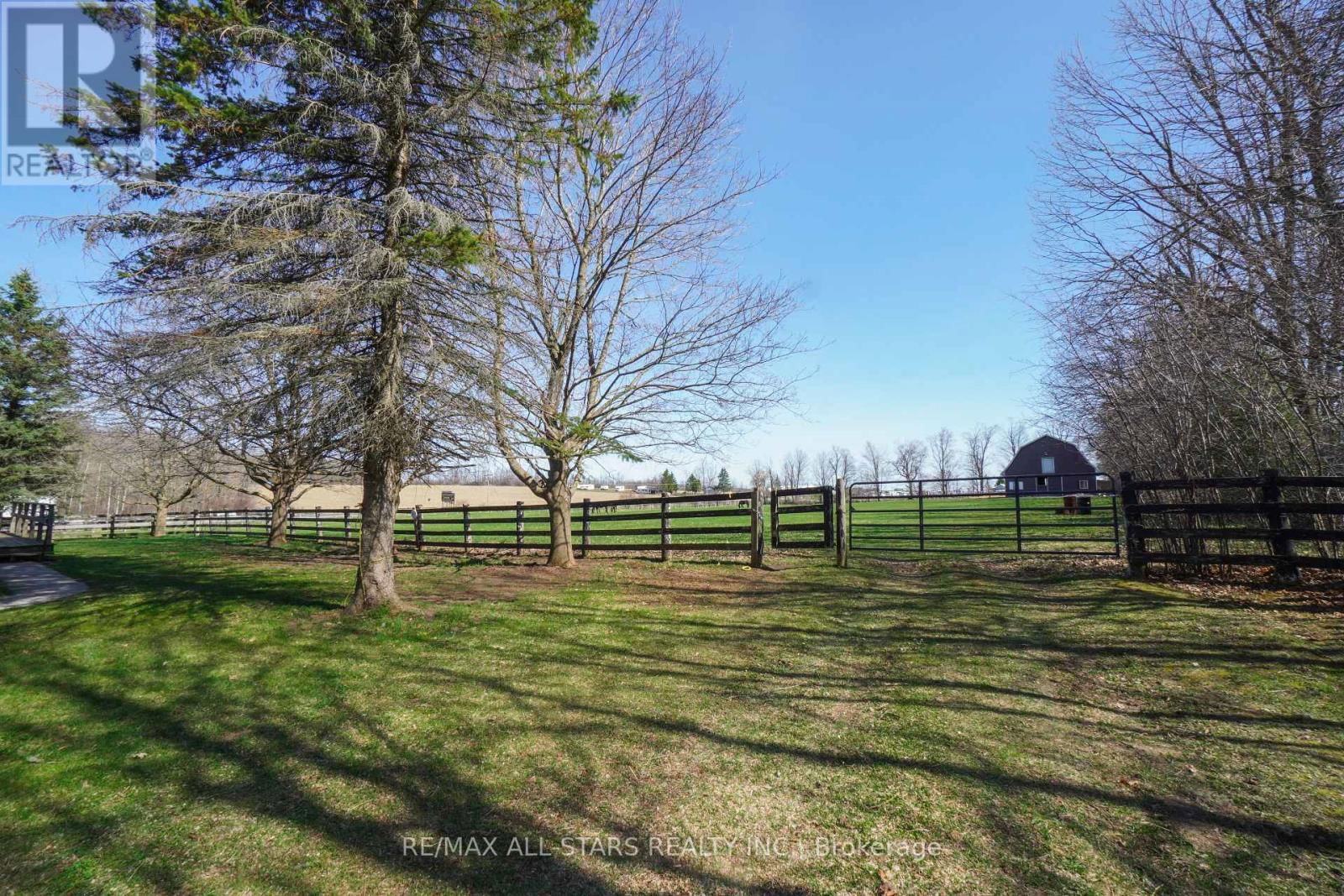 922 COTTINGHAM ROAD Image 32